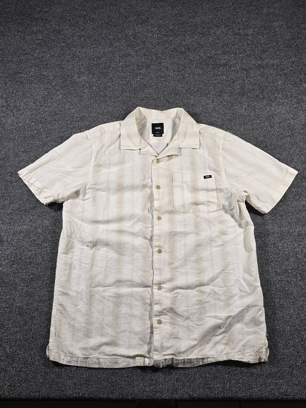 VANS Carnell Short Sleeve Button Down Shirt White Oatmeal Striped Men’s Small